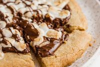 Gooey Gluten-Free S’mores Pizza