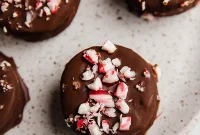 Healthy Copycat Peppermint Joe Joes (Gluten-Free and Paleo Friendly)