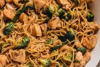 Gluten-Free Chicken and Broccoli Stir-Fried Ramen
