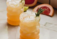 Guilt-Free Grapefruit Paloma Sip