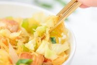 Deliciously Healthy Spaghetti Squash Chicken Chow Mein